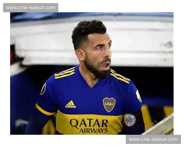 绿茵场上的青春之歌：博卡青年与飓风的宿命对决